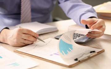 financial-inspector-report-calculating-balance